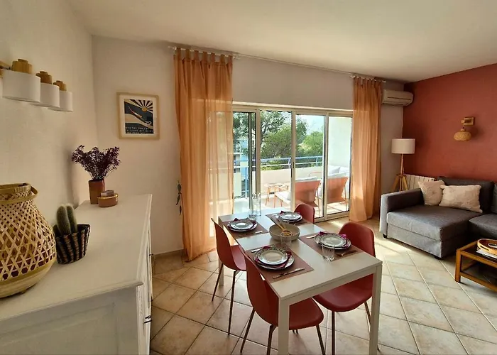 French Riviera Διαμέρισμα *