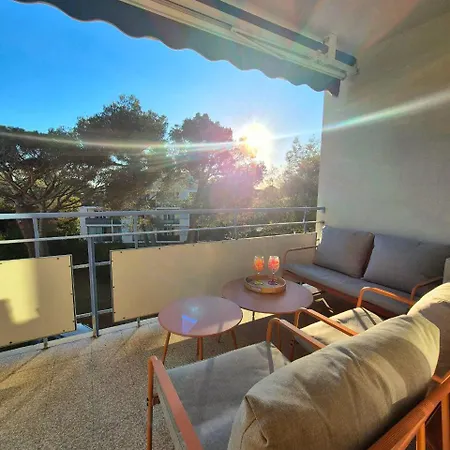 French Riviera Apartment